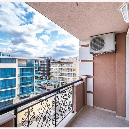 Casa Rossa 3 *